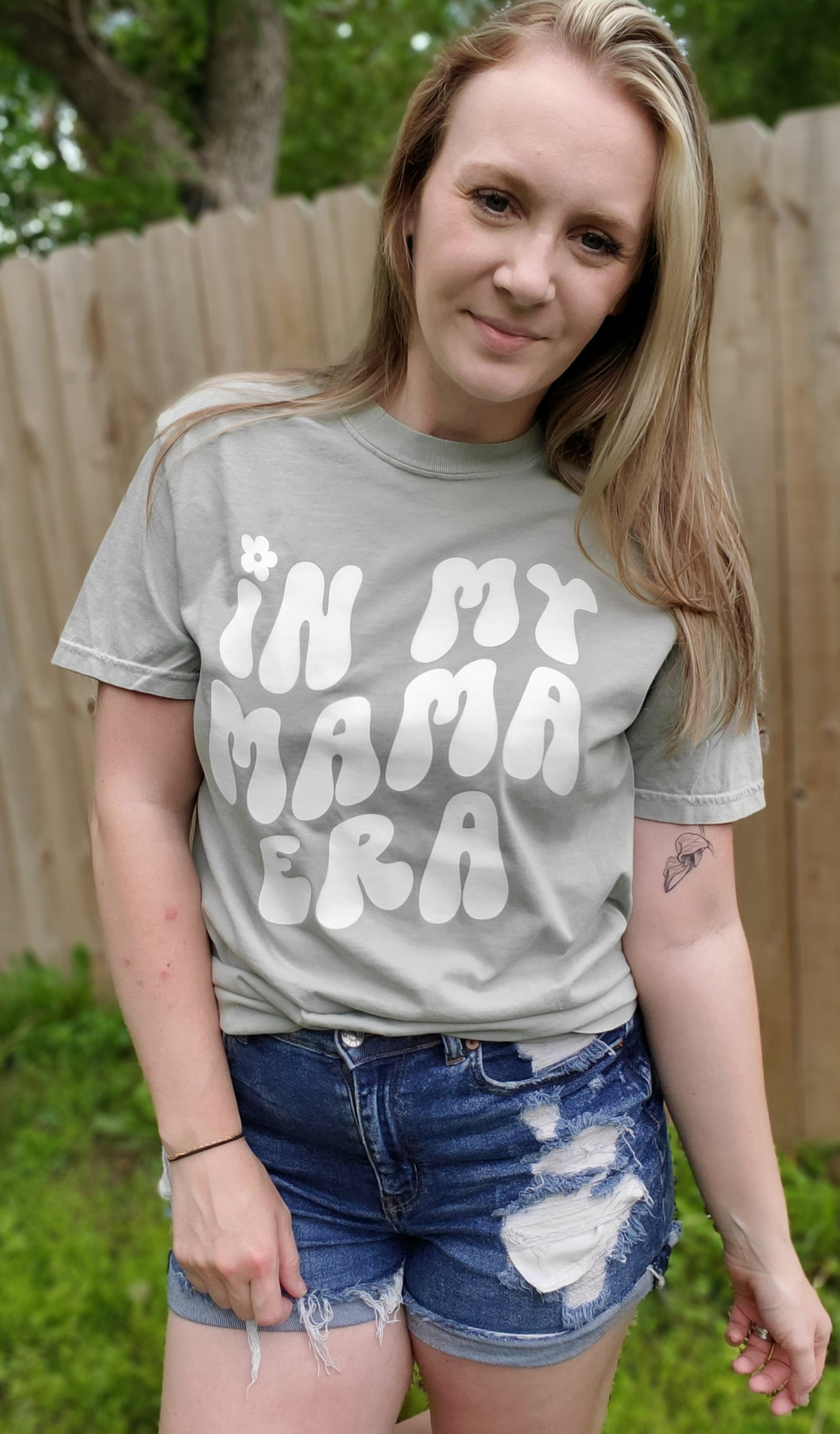 IN MY MAMA ERA Light Sage Vintage Wash Tee