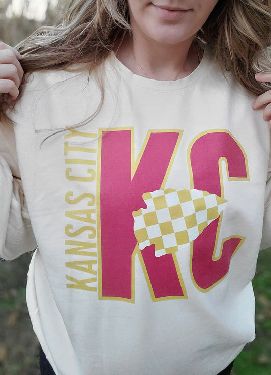 KC Checkered Arrow Ivory Vintage Wash Crewneck Sweatshirt