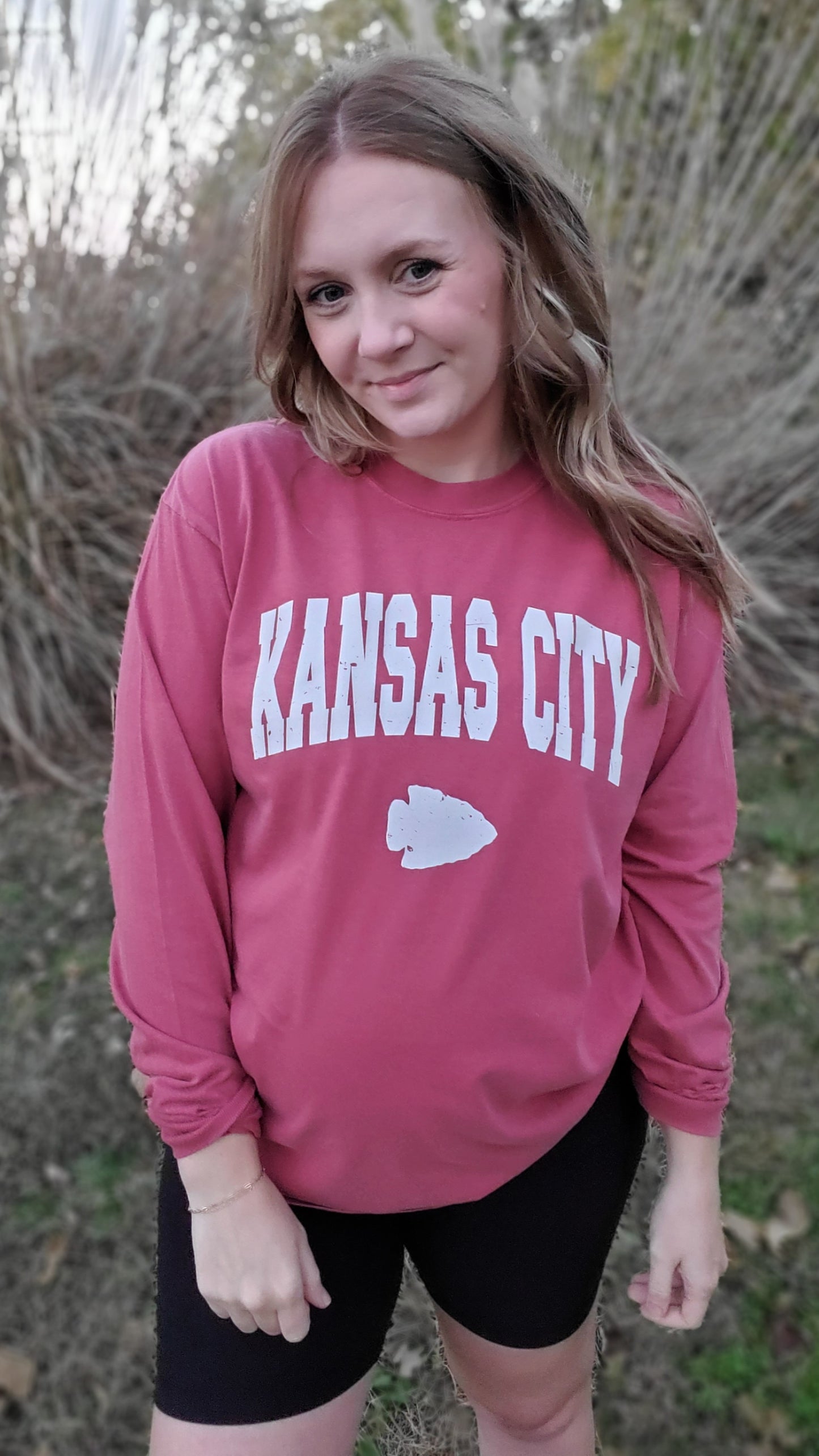 KANSAS CITY Arch Arrow Red Vintage Wash Long Sleeve Tee