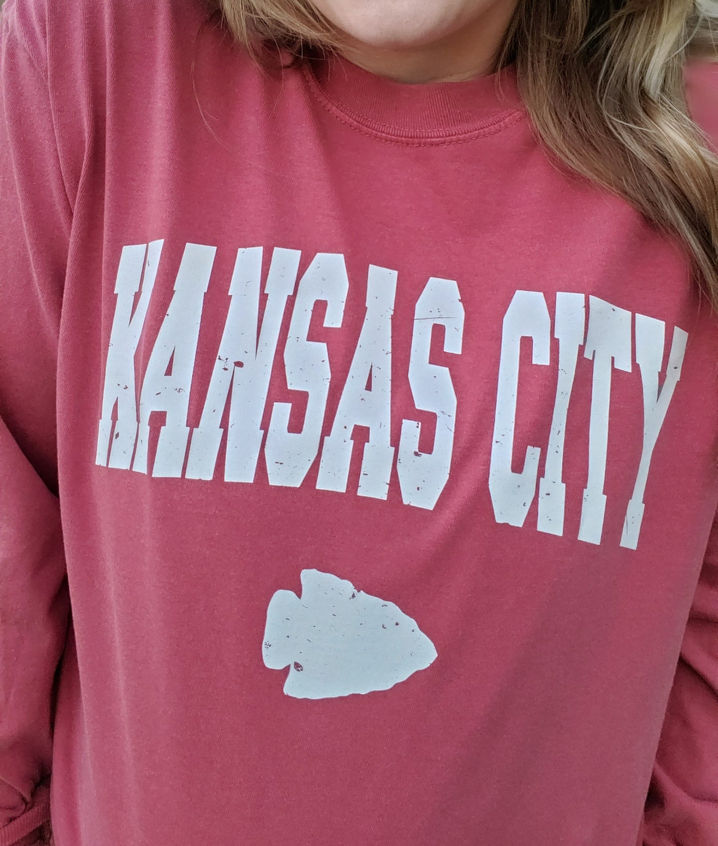 KANSAS CITY Arch Arrow Red Vintage Wash Long Sleeve Tee