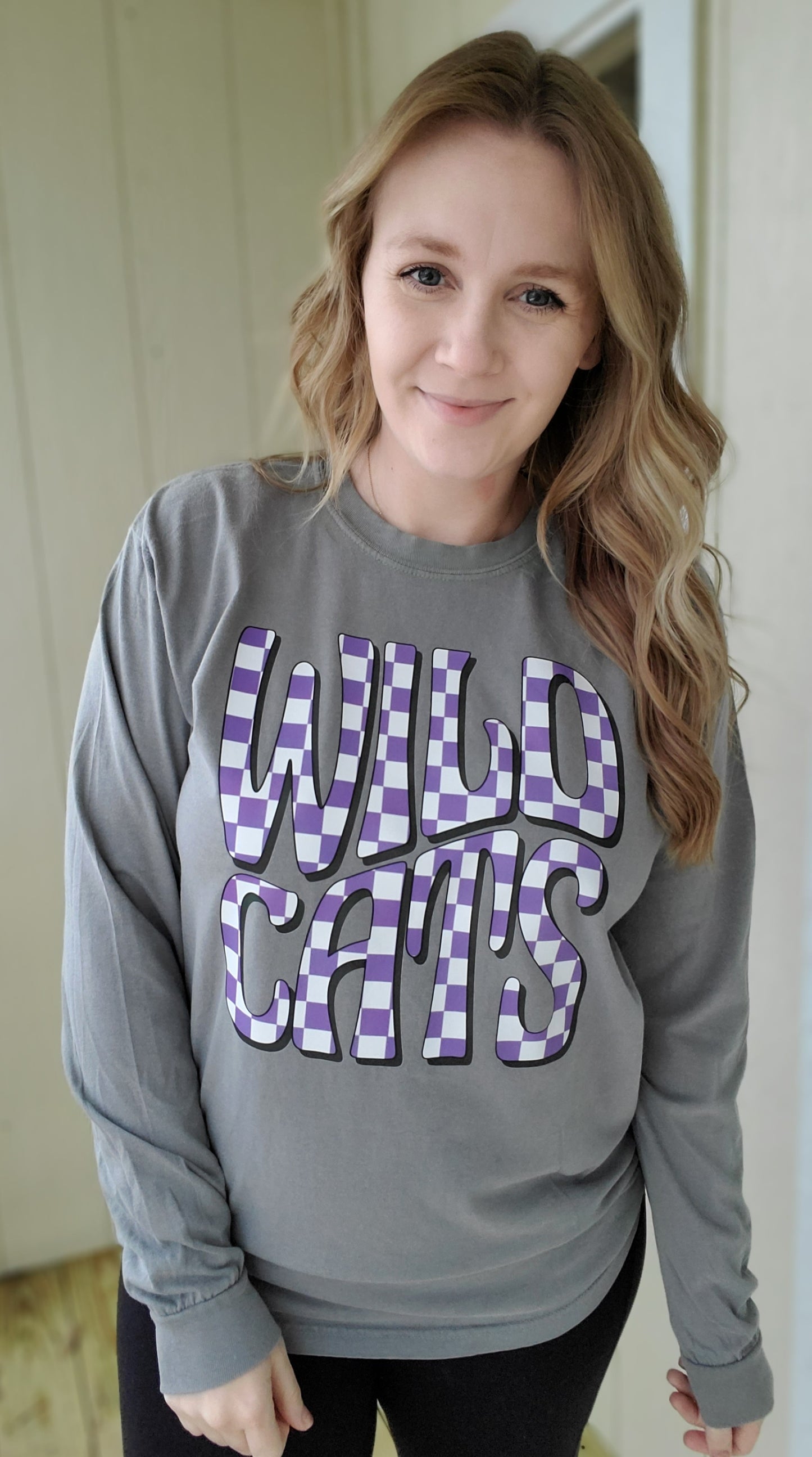 CHECKERED WILDCATS Grey Vintage Wash Long Sleeve Tee