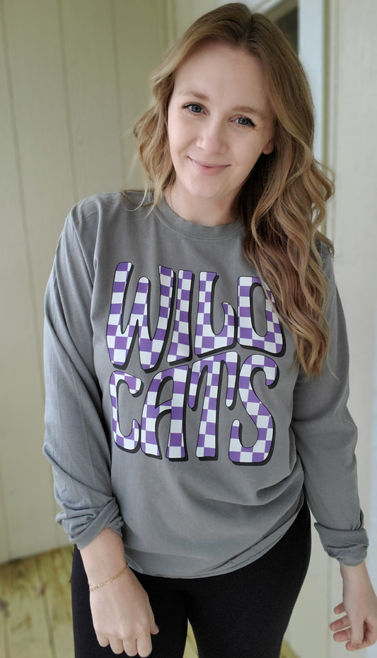 CHECKERED WILDCATS Grey Vintage Wash Long Sleeve Tee