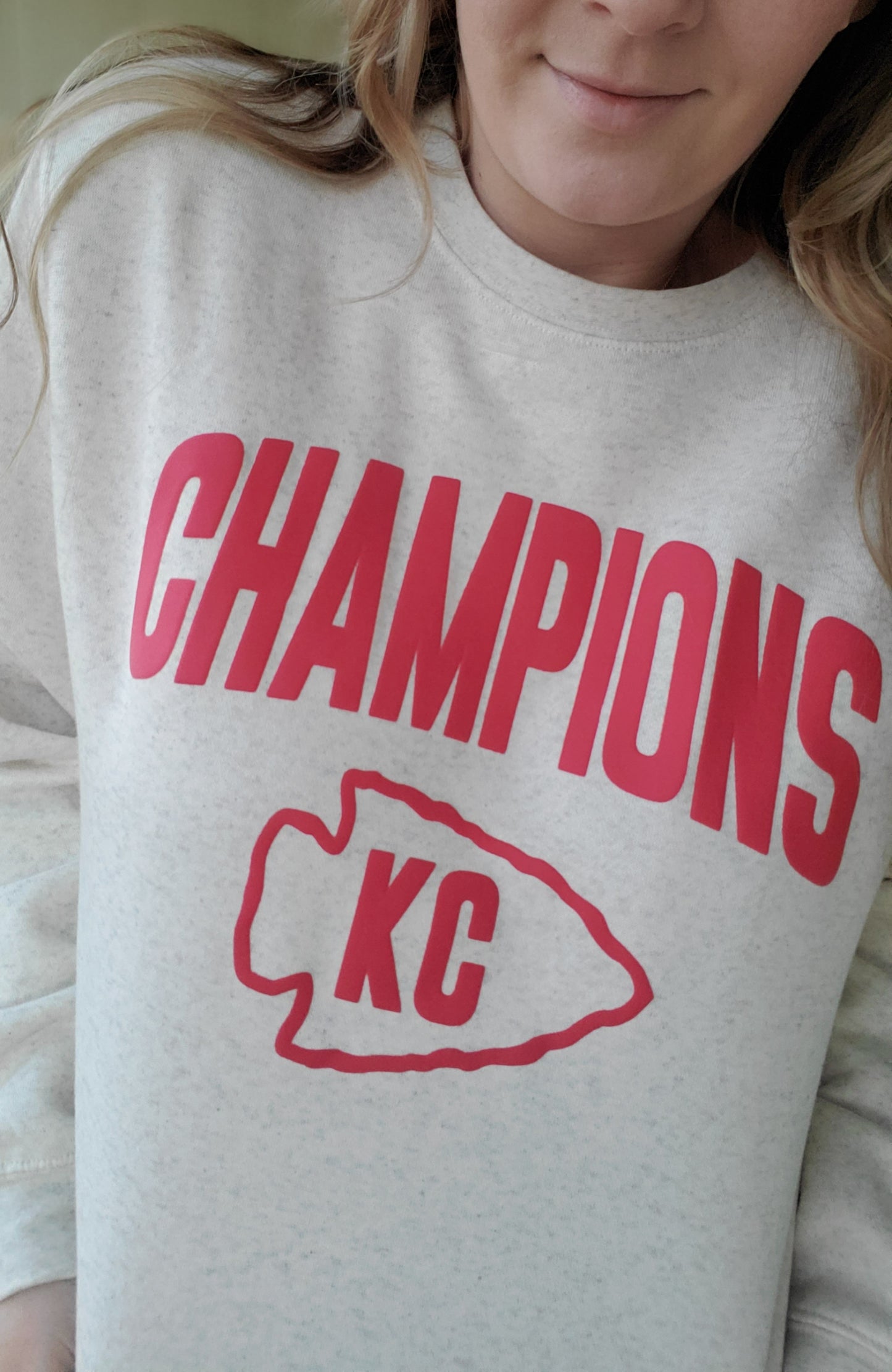 CHAMPIONS ARROW *PUFF* Heather Oatmeal Crewneck Sweatshirt