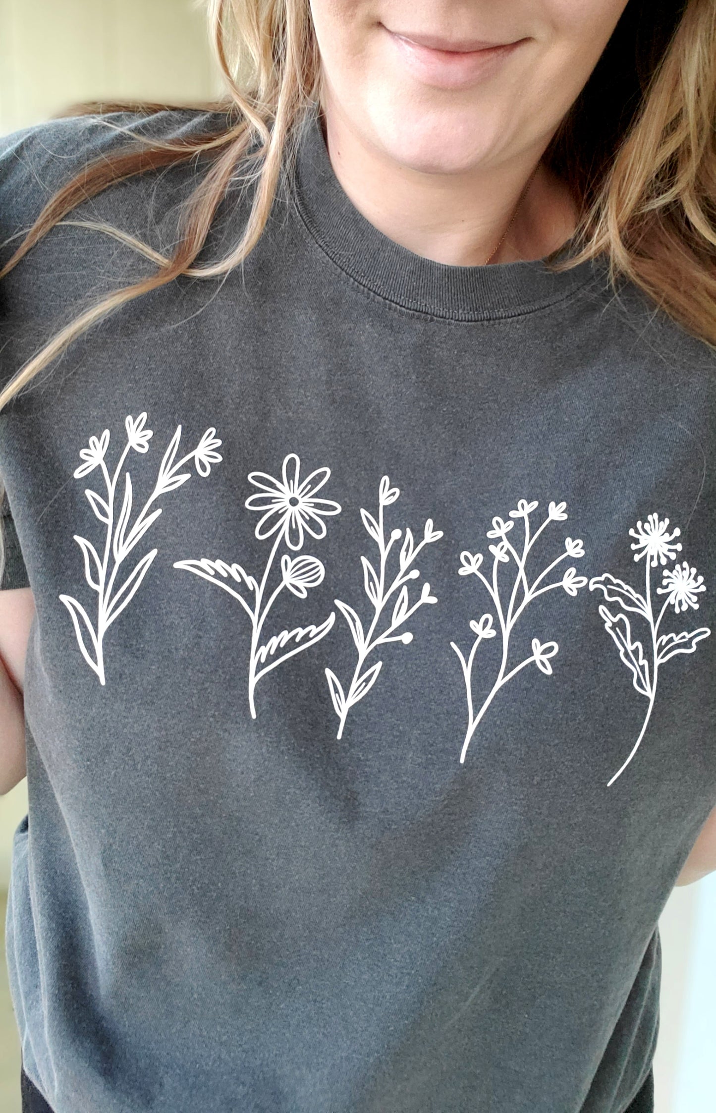 SIMPLE WILDFLOWERS Charcoal Vintage Wash Short Sleeve Tee