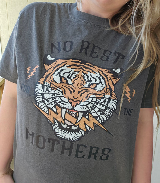 NO REST FOR THE MOTHERS Charcoal Vintage Wash Short Sleeve Tee