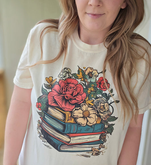 FLORAL BOOK STACK Ivory Vintage Wash Short Sleeve Tee