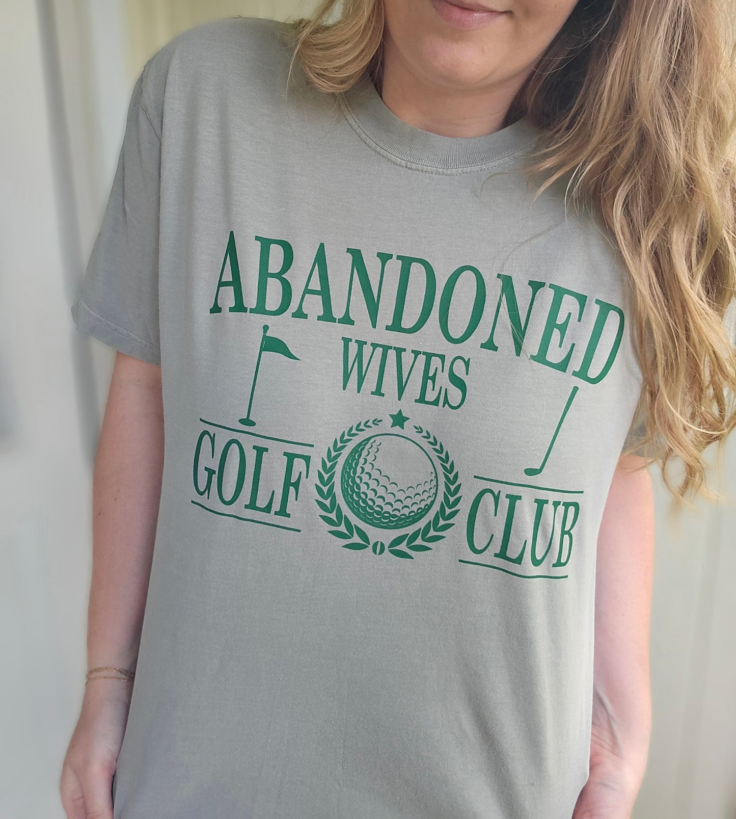 ABANDONED WIVES GOLF CLUB Sage Vintage Wash Short Sleeve Tee