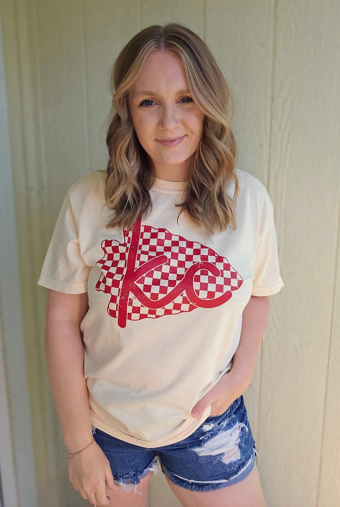 KC Checkered Arrow Ivory Vintage Wash Short Sleeve Tee