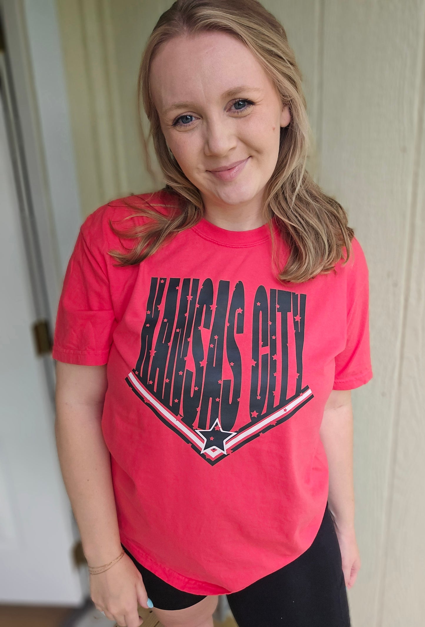 KANSAS CITY Star Neon Red Vintage Wash Short Sleeve Tee