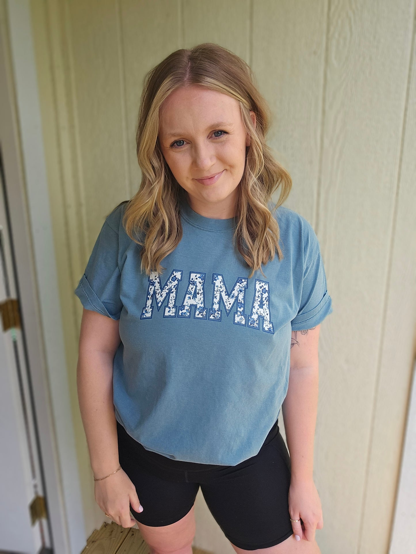 MAMA Vintage Floral Blue Vintage Wash Short Sleeve Tee