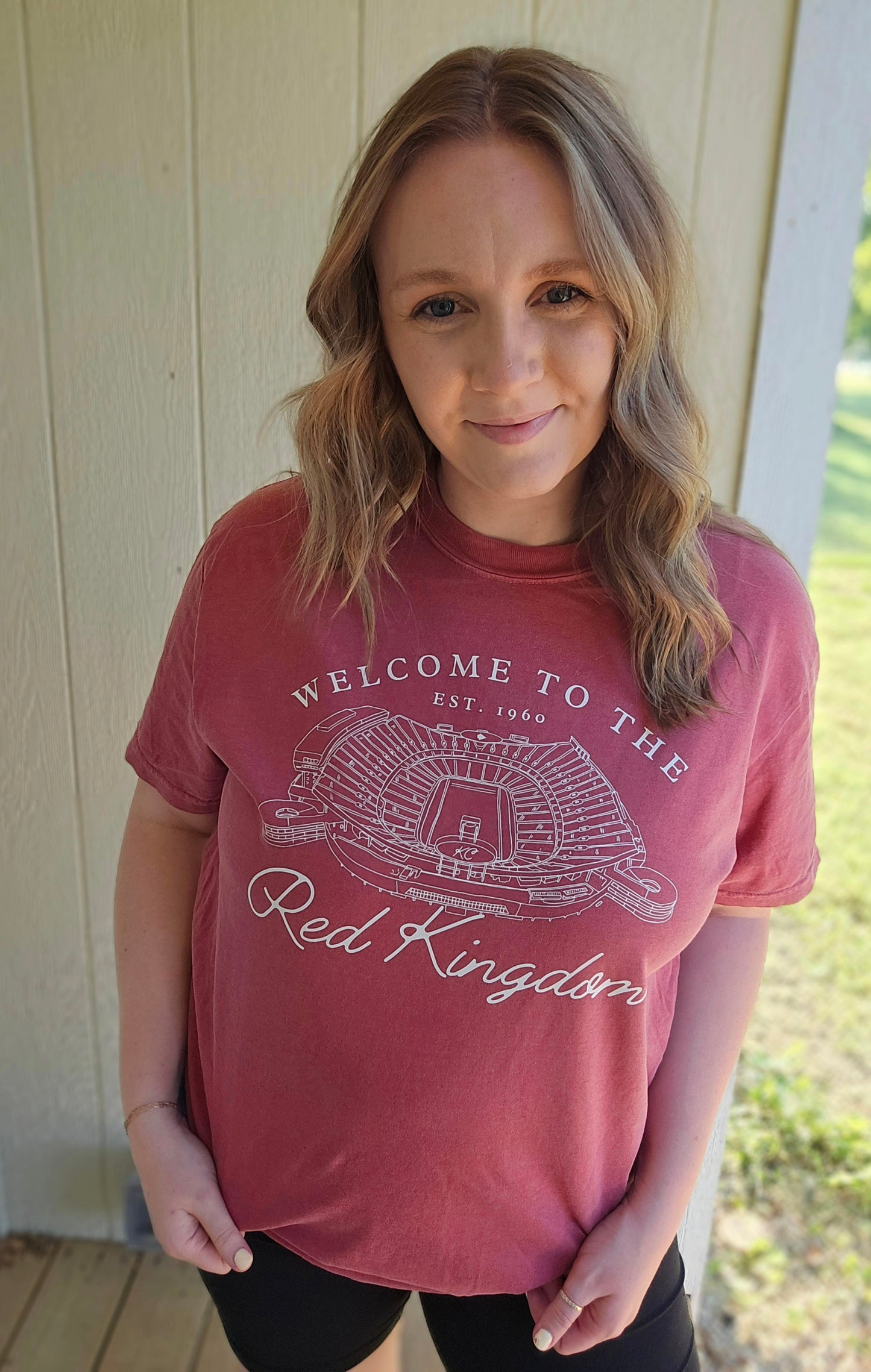 RED KINGDOM Stadium Red Vintage Wash Short Sleeve Tee