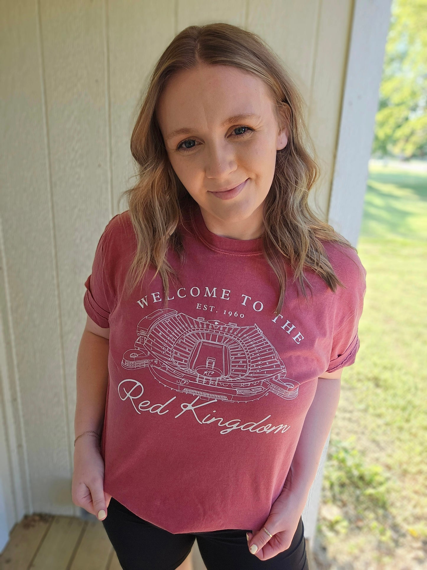 RED KINGDOM Stadium Red Vintage Wash Short Sleeve Tee