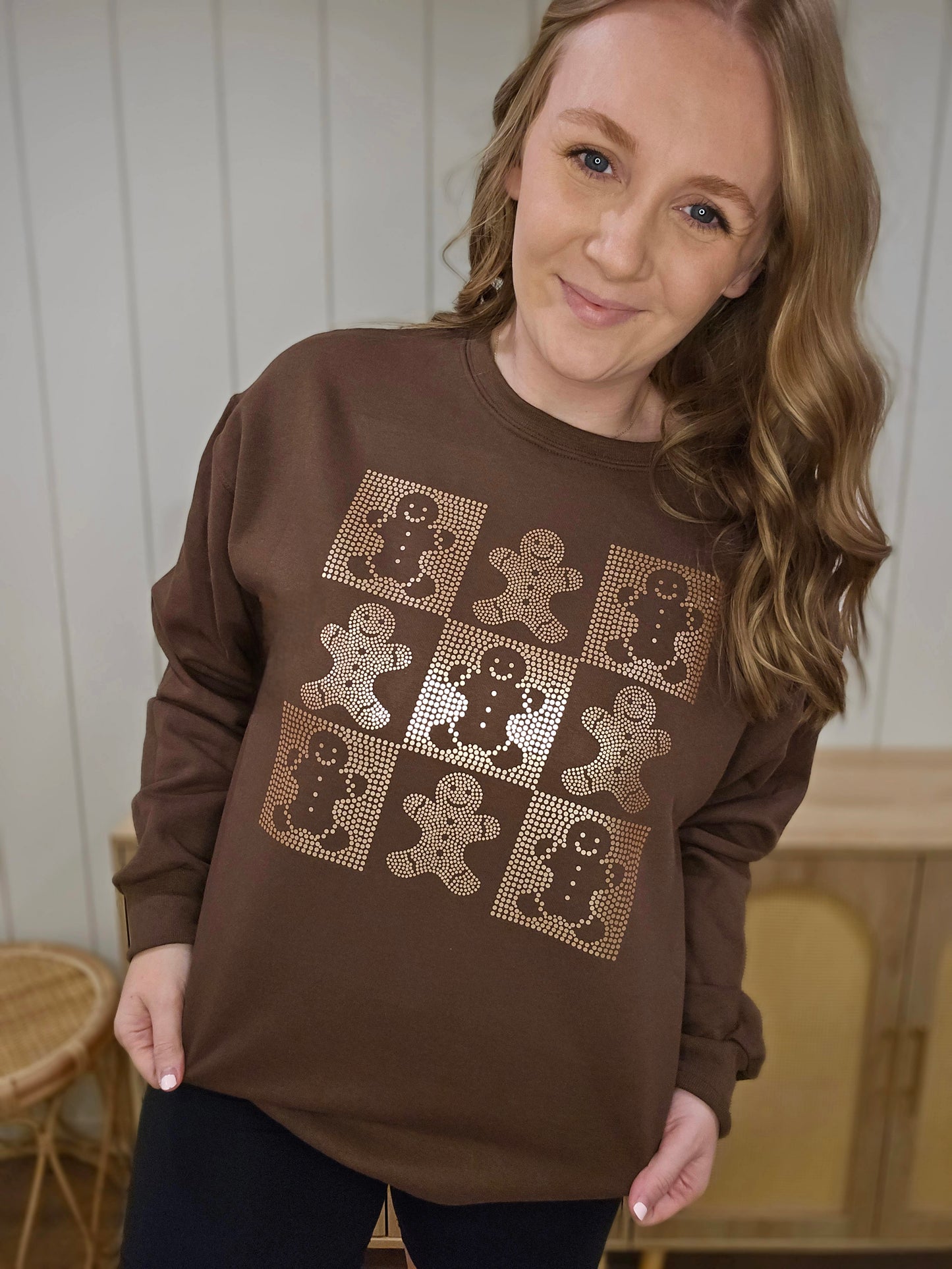 CHECKERED GINGERBREAD *Spangle* Mocha Crewneck Sweatshirt