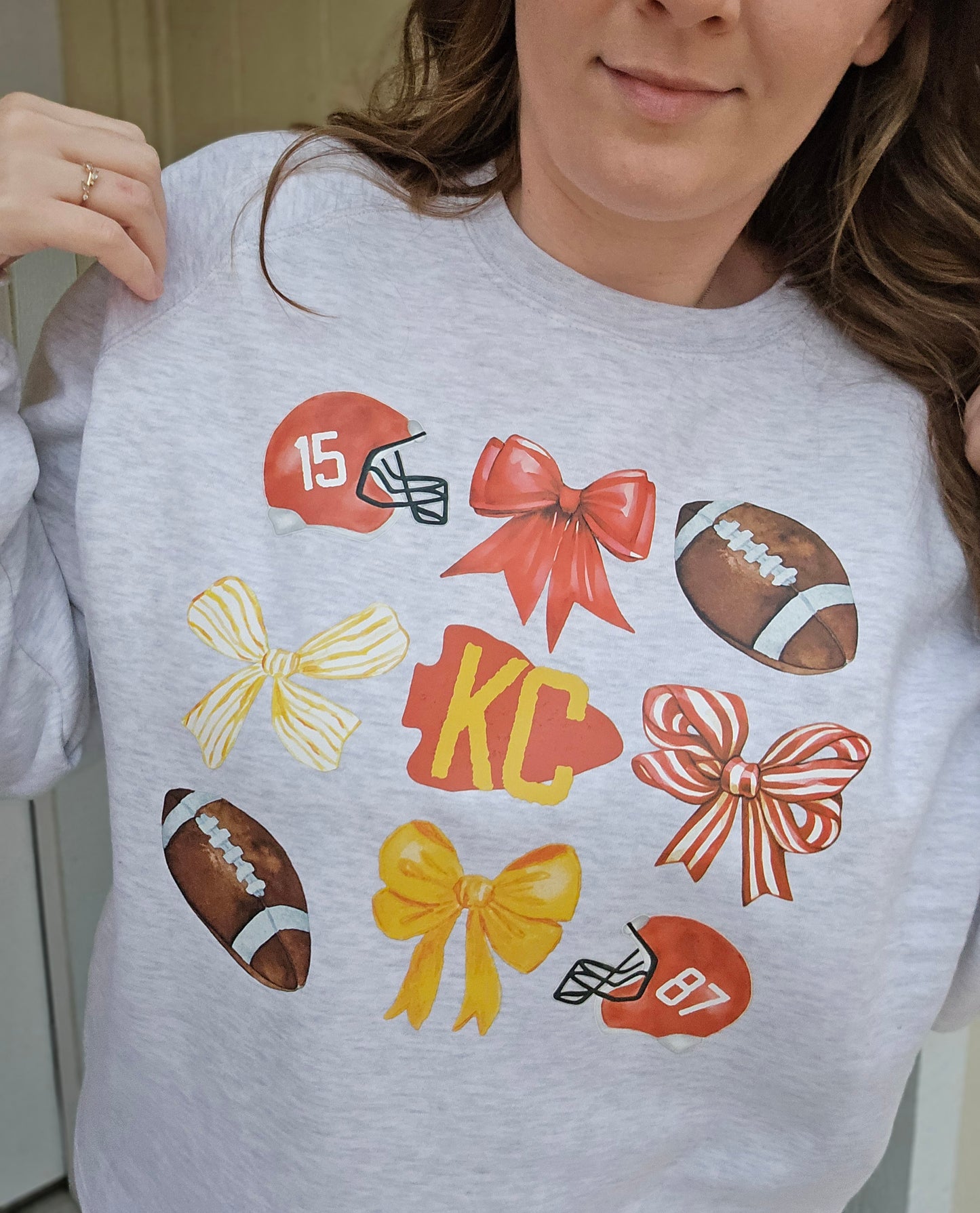 KC BOW COLLAGE Ash Grey Raglan Sweatshirt