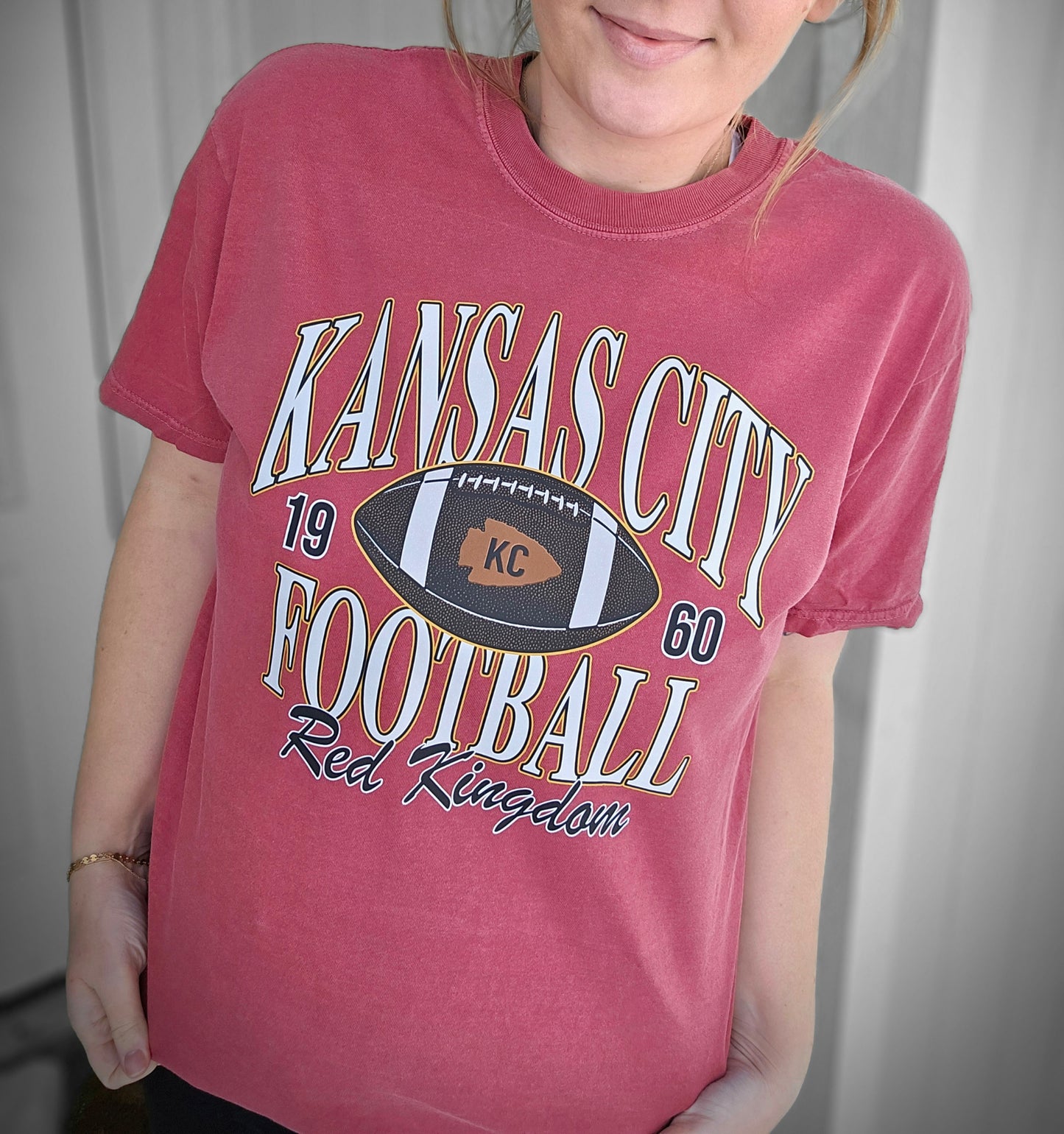 RETRO KC FOOTBALL Red Vintage Wash Short Sleeve Tee