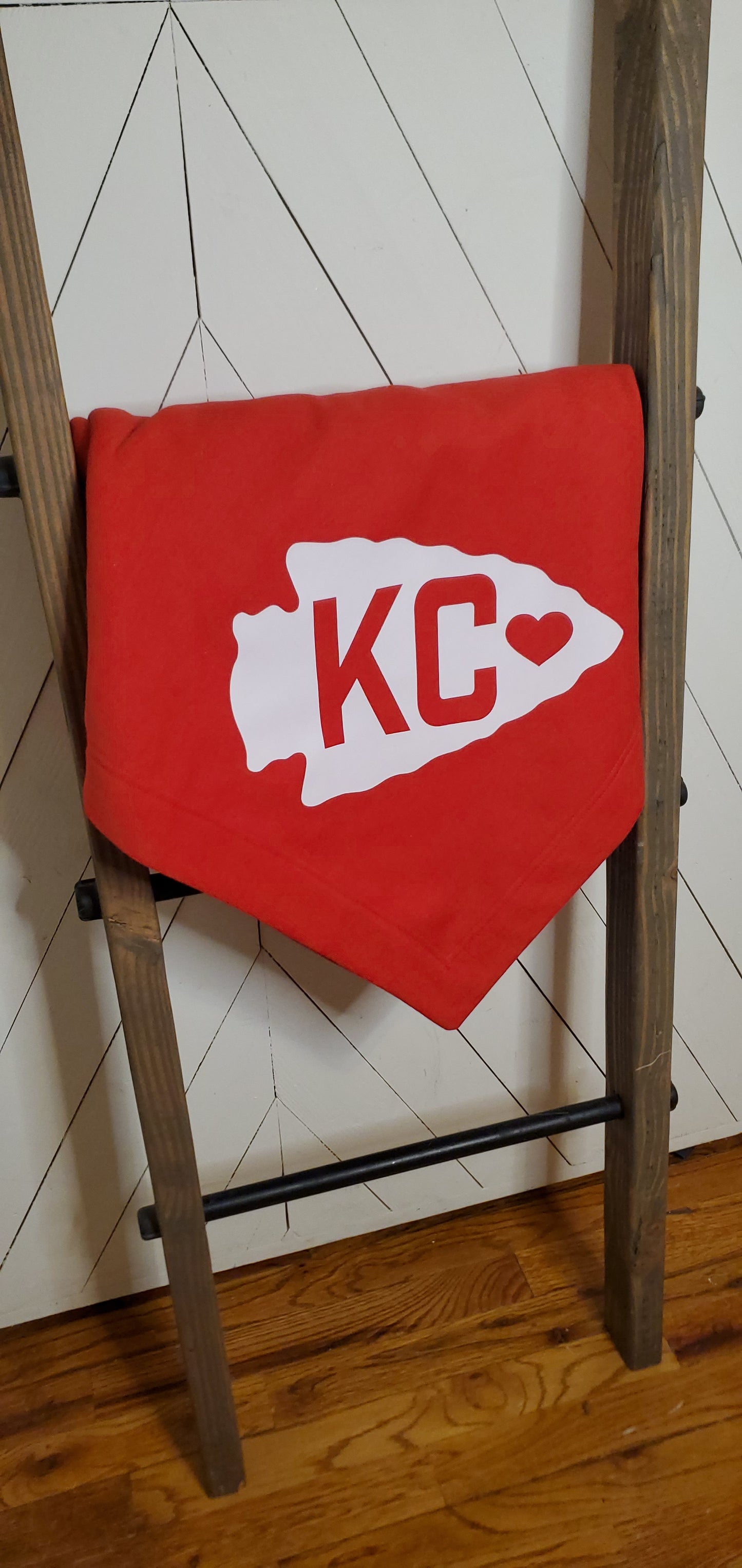 KC Arrow Red Sweatshirt Throw Blanket