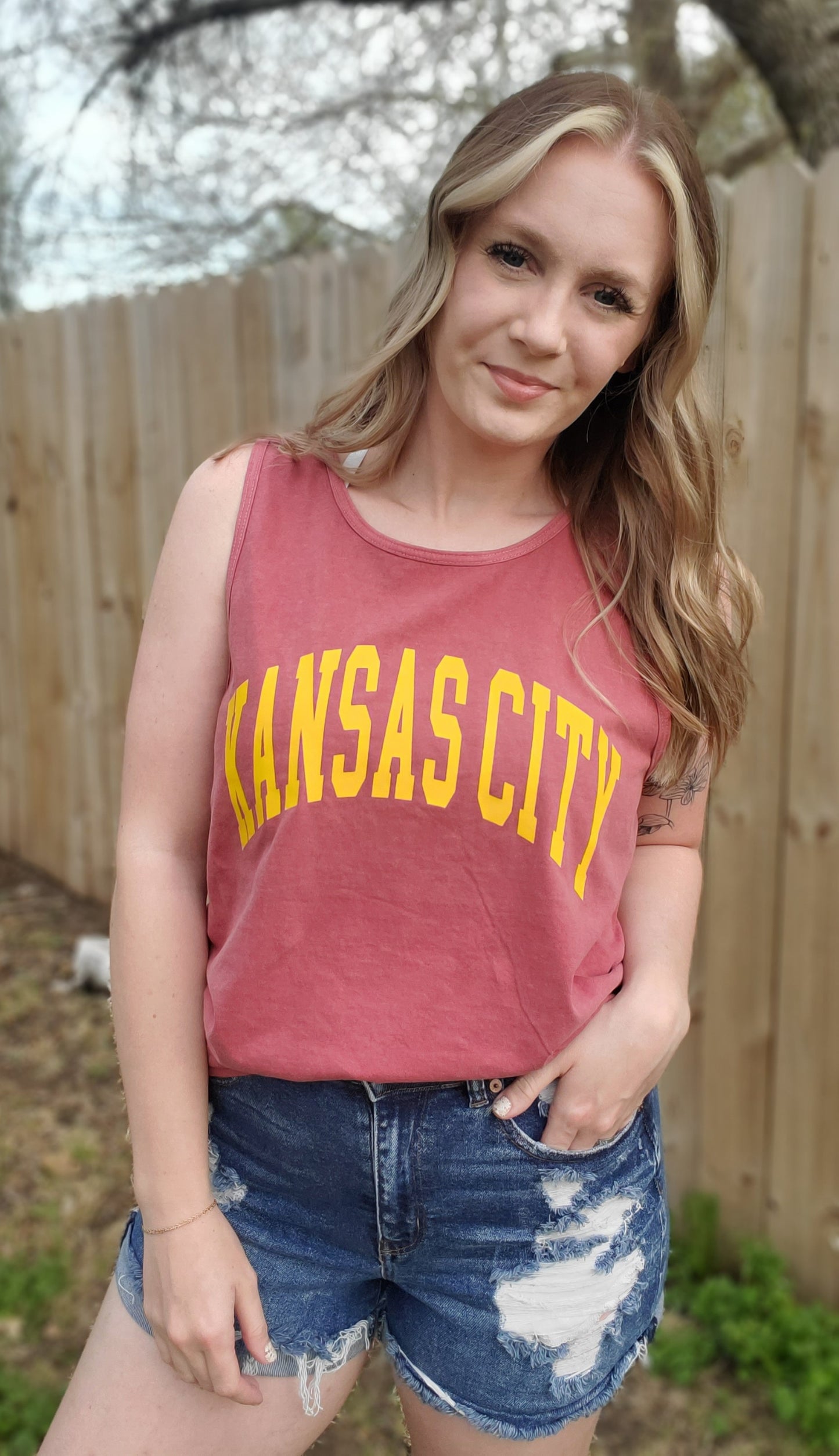 KANSAS CITY Red Vintage Wash Tank