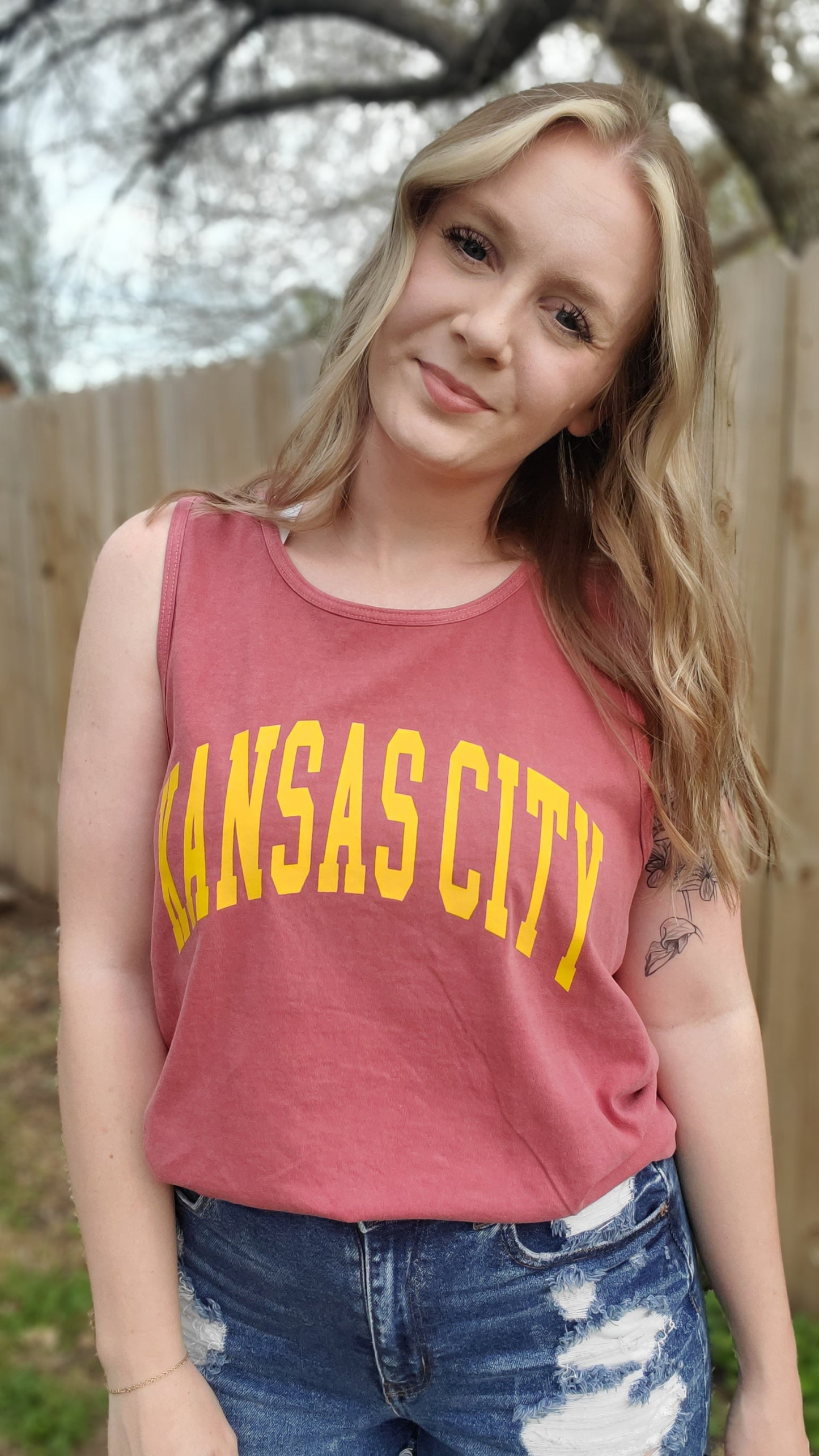 KANSAS CITY Red Vintage Wash Tank