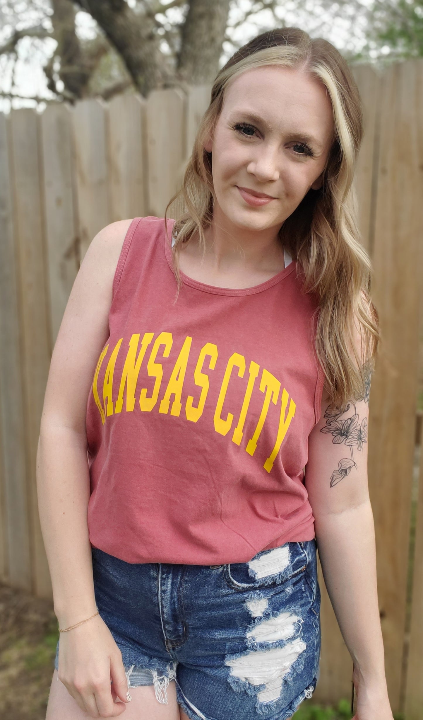 KANSAS CITY Red Vintage Wash Tank